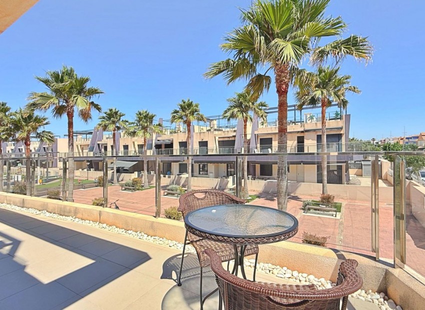 Sale - Apartment / Flat -
Pilar de La Horadada - Torre de La Horadada - Town