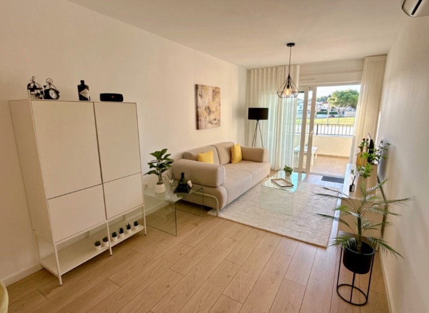 Sale - Apartment / Flat -
Pilar de la Horedada* - Mil Palmeras*