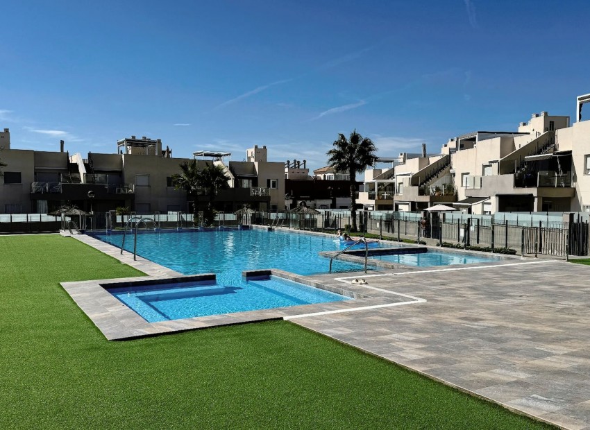 Sale - Apartment / Flat -
Torrevieja - Aguas Nuevas