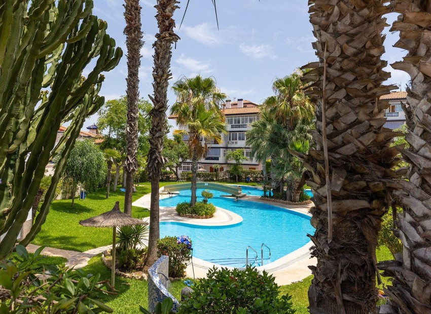 Sale - Apartment / Flat -
Torrevieja* - Cañada del Molino