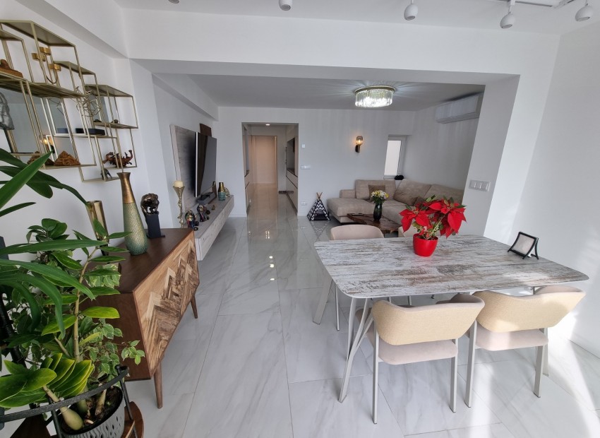 Sale - Apartment / Flat -
Torrevieja Centro - Torrevieja