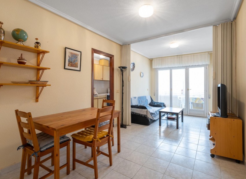Sale - Apartment / Flat -
Torrevieja* - Centro