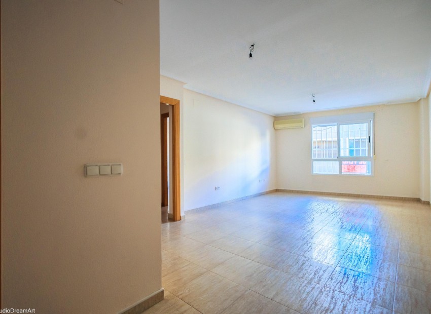 Sale - Apartment / flat -
Torrevieja Centro
