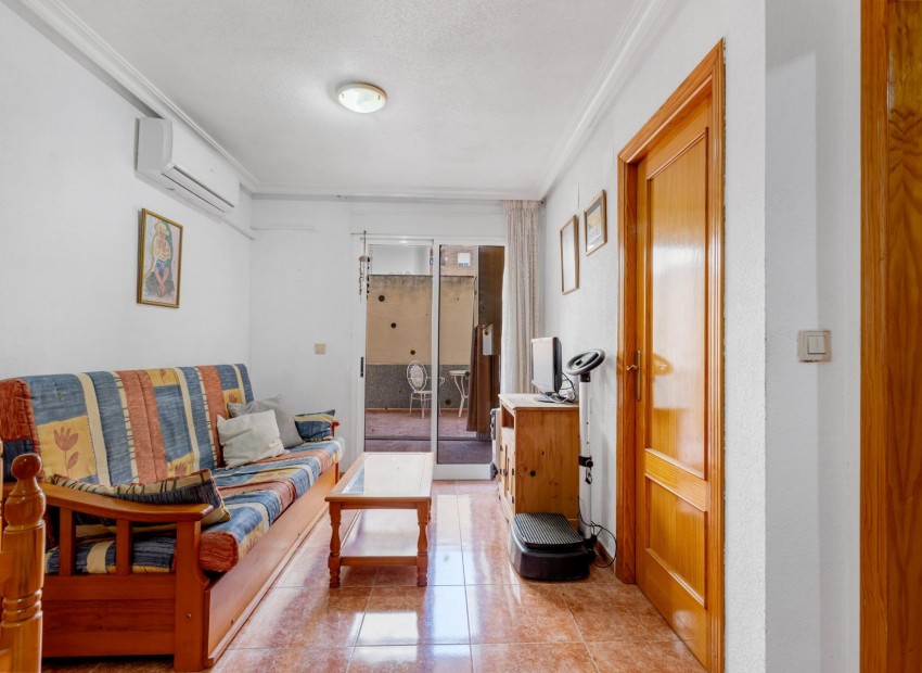 Sale - Apartment / Flat -
Torrevieja* - Estacion de autobuses