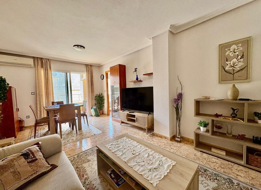 Sale - Apartment / Flat -
Torrevieja* - Estacion de autobuses