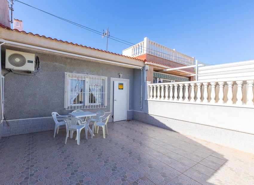 Sale - Apartment / Flat -
Torrevieja* - La Siesta - El Salado - Torreta