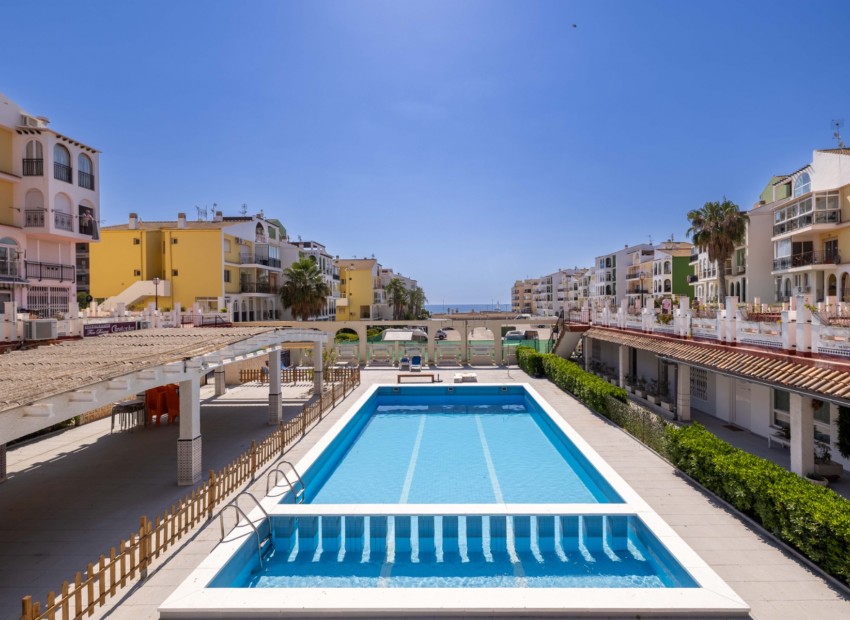 Sale - Apartment / Flat -
Torrevieja* - Mar azul