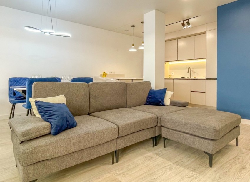 Sale - Apartment / Flat -
Torrevieja - Playa Acequion