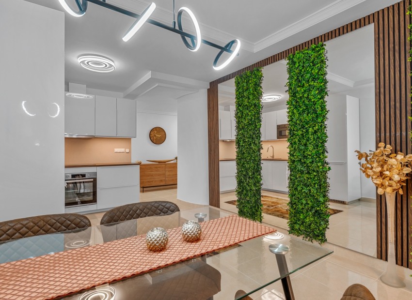 Sale - Apartment / Flat -
Torrevieja* - Playa Del Cura