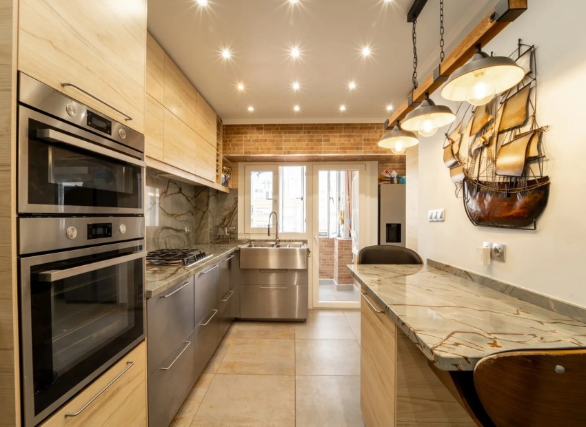 Sale - Apartment / Flat -
Torrevieja - Playa Del Cura