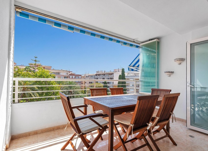 Sale - Apartment / Flat -
Torrevieja* - Playa del cura