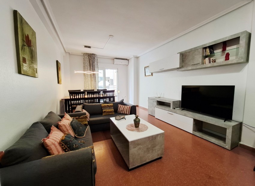 Sale - Apartment / Flat -
Torrevieja* - Puerto