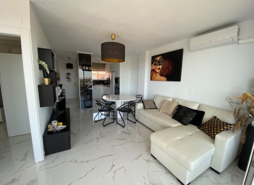 Sale - Apartment / Flat -
Torrevieja* - Punta Prima