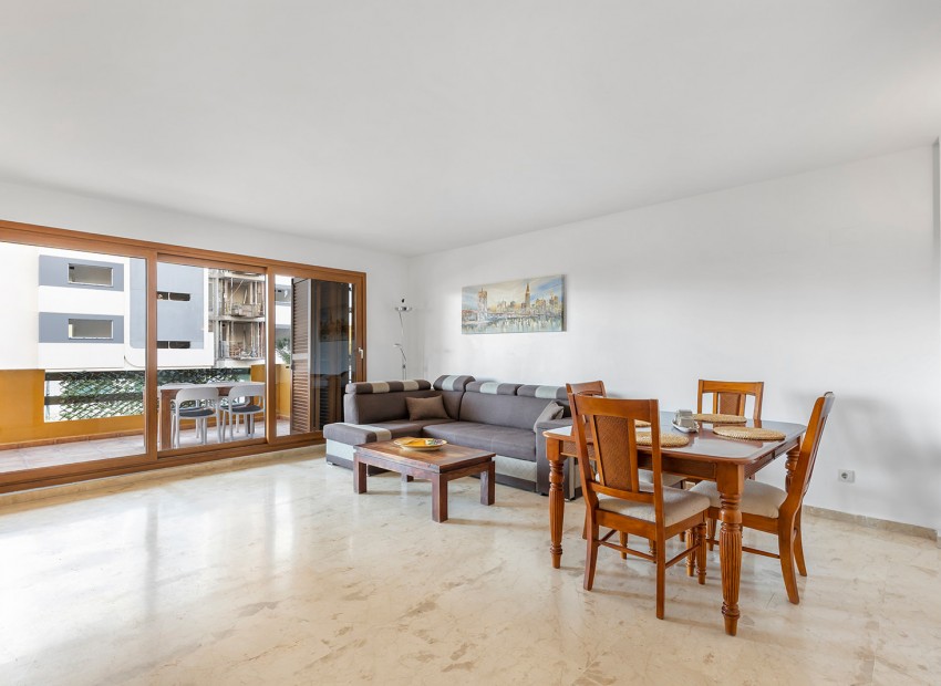 Sale - Apartment / Flat -
Torrevieja - Punta Prima