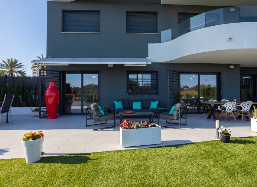 Sale - Apartment / Flat -
Torrevieja - Rocio del Mar