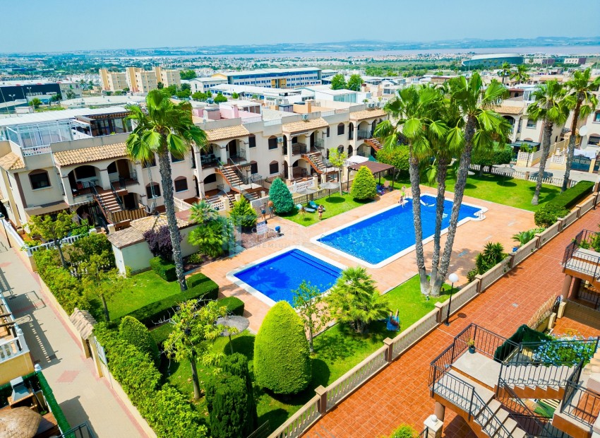 Sale - Apartment / Flat -
Torrevieja* - Torreblanca