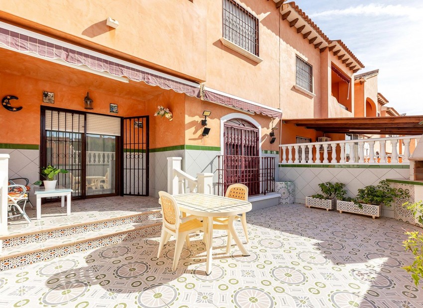 Sale - Apartment / Flat -
Torrevieja - Torrejón