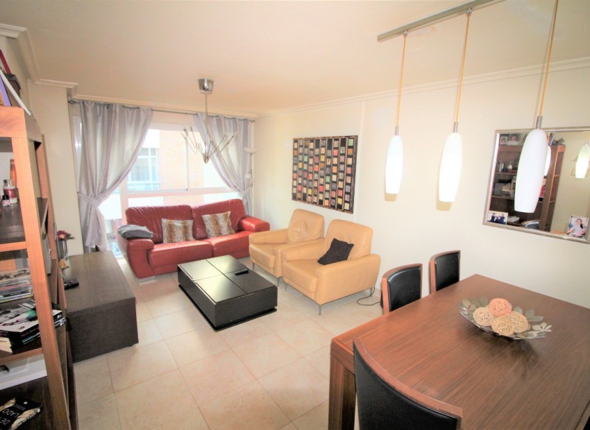 Sale - Apartment / flat -
Torrevieja - Torrevieja City Center