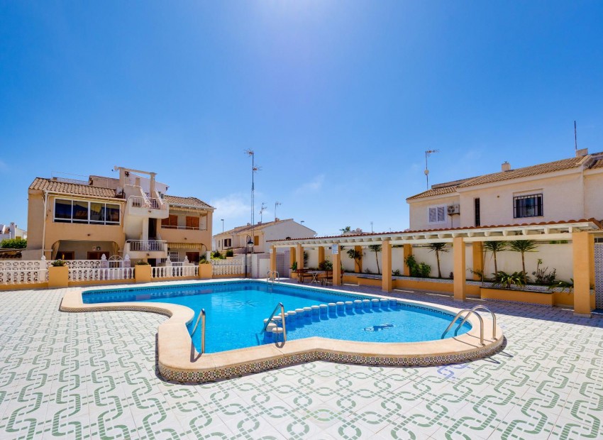 Sale - Apartment / Flat -
Torrevieja* - Torrevieja
