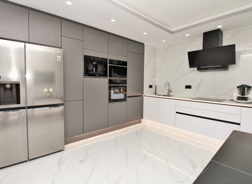 Sale - Apartment / Flat -
Torrevieja* - Torrevieja