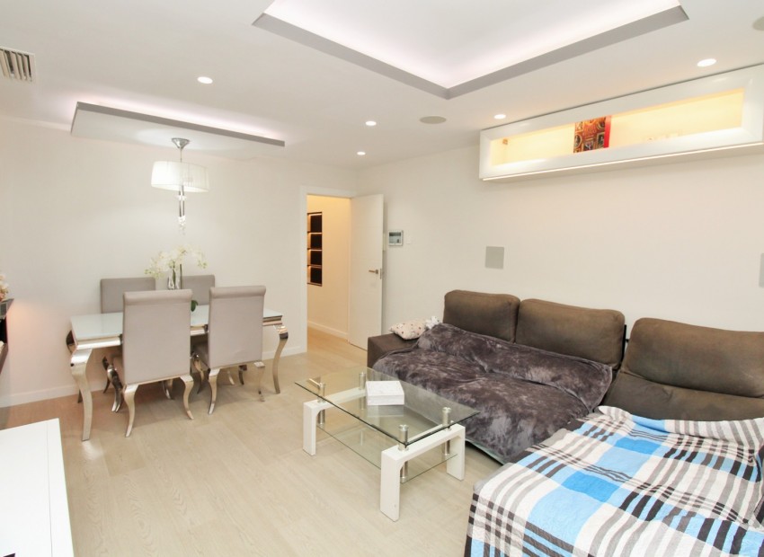 Sale - Apartment / Flat -
Torrevieja* - Torrevieja