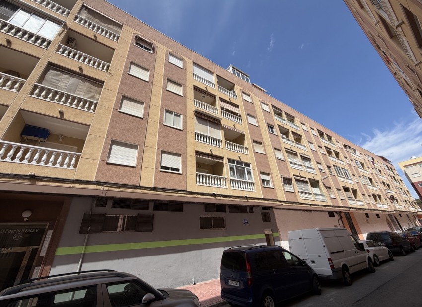 Sale - Apartment / Flat -
Torrevieja* - Torrevieja