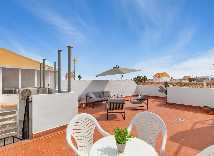 Sale - Apartment / Flat -
Torrevieja