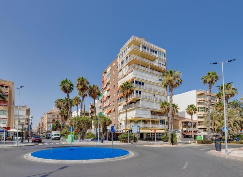 Sale - Apartment / Flat -
Torrevieja*