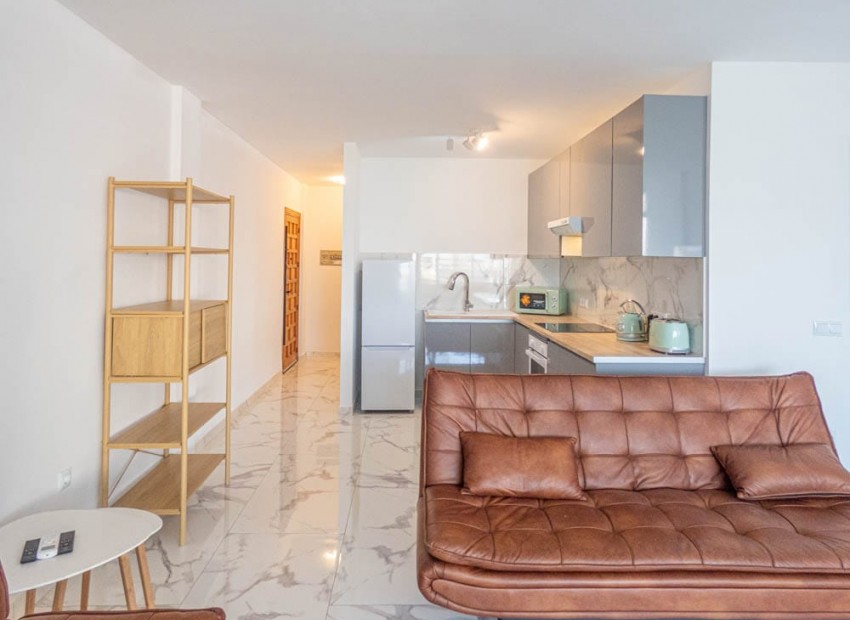 Sale - Apartment / Flat -
Villamartin