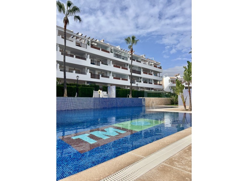 Sale - Apartment / Flat -
Villamartin