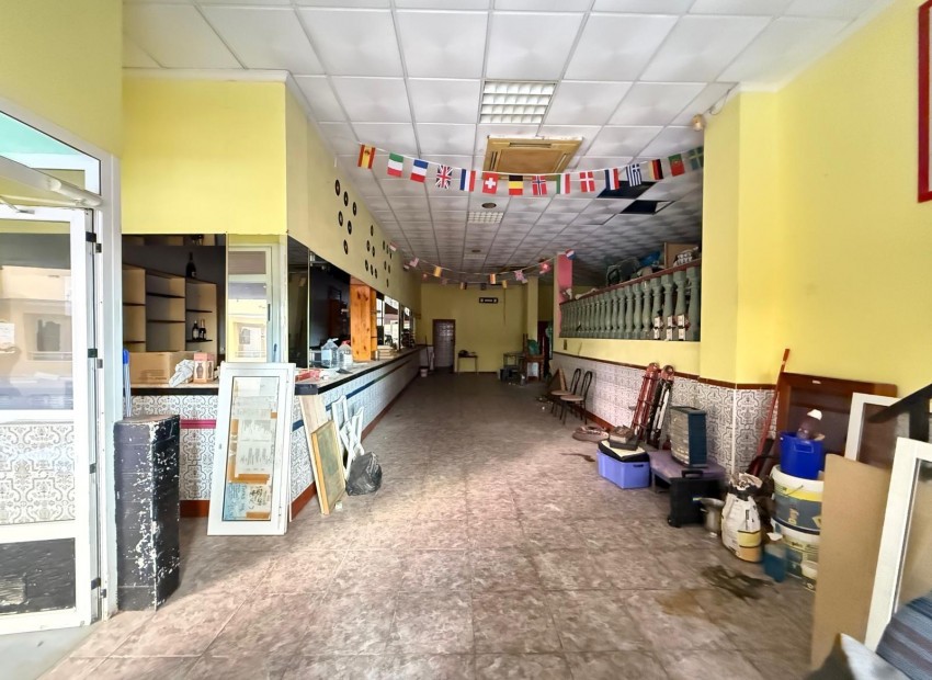 Sale - Commercial -
Torrevieja* - Playa del cura