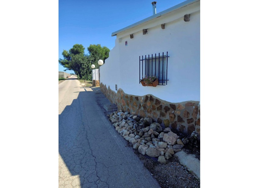 Sale - Country Property -
Dolores*