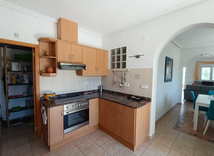 Sale - Finca / Country Property -
Albatera