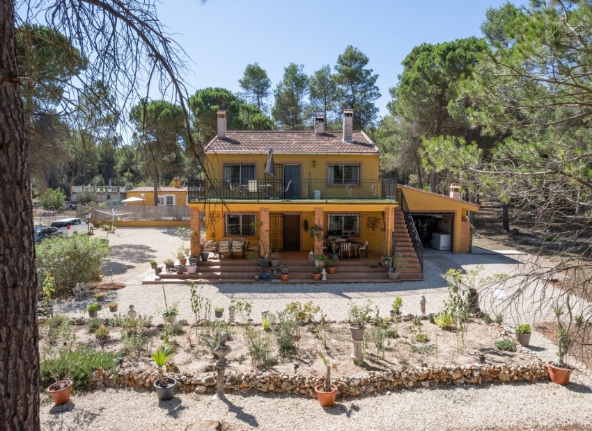 Sale - Finca Country Property -
Bocairent - Inland