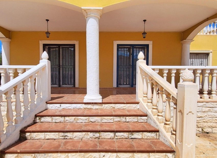 Sale - Finca / Country Property -
La Romana - La Romana - Country