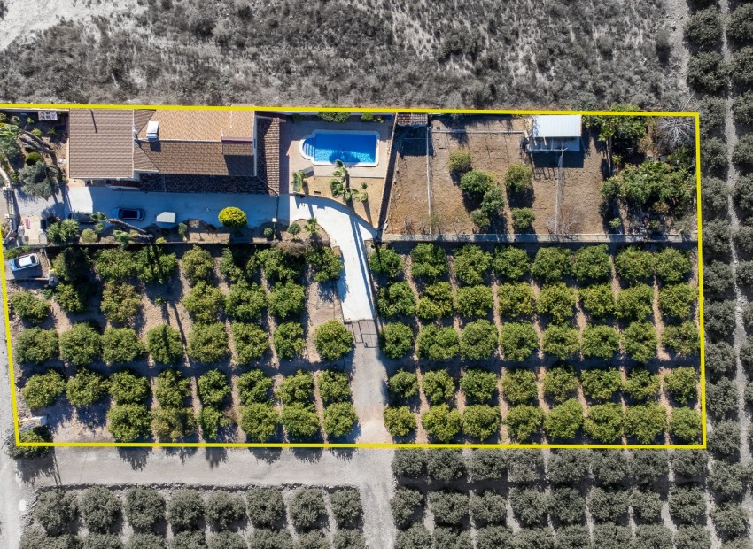 Sale - Finca / Country Property -
Orihuela - La Matanza