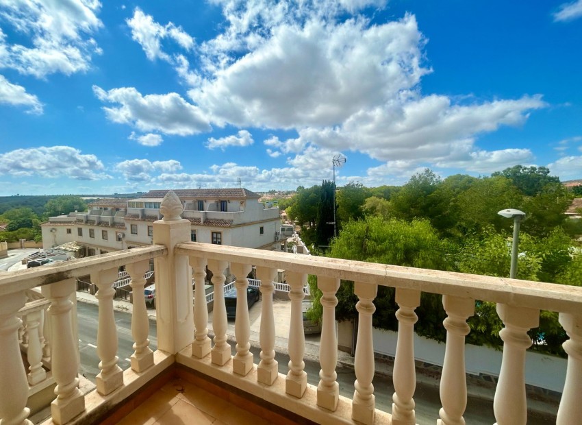 Sale - House -
Algorfa - Montemar