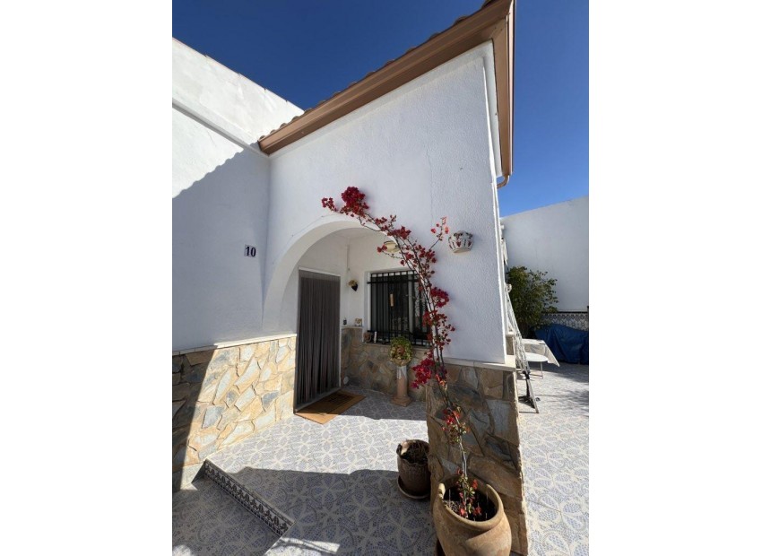 Sale - House -
Alicante* - Algueña*