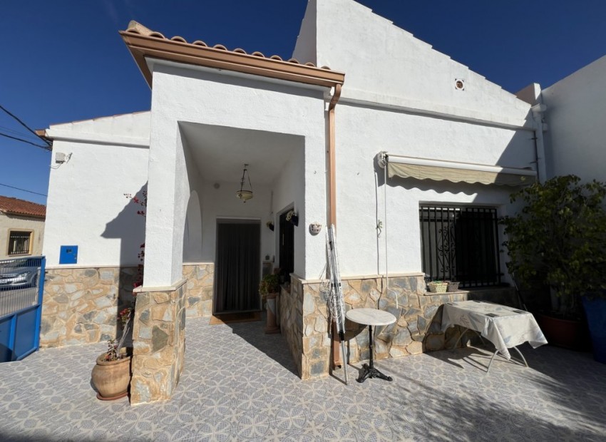 Sale - House -
Alicante* - Algueña*