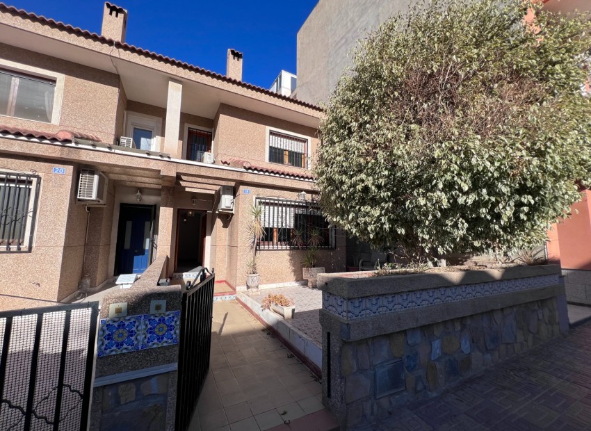 Sale - House -
Alicante* - Jacarilla*