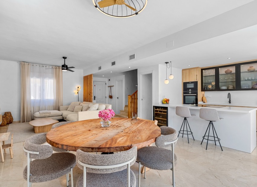 Sale - House -
Alicante - Playa San Juan