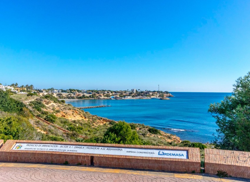 Sale - House -
Cabo Roig