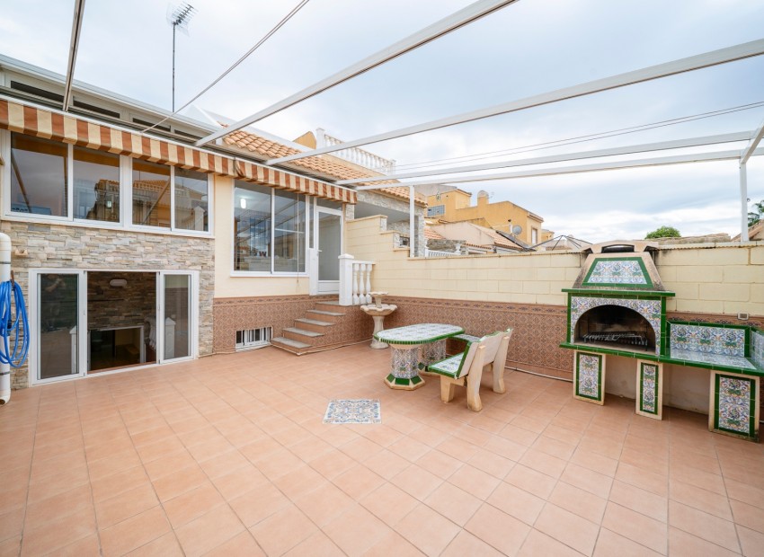 Sale - House -
Ciudad Quesada - Doña Pepa