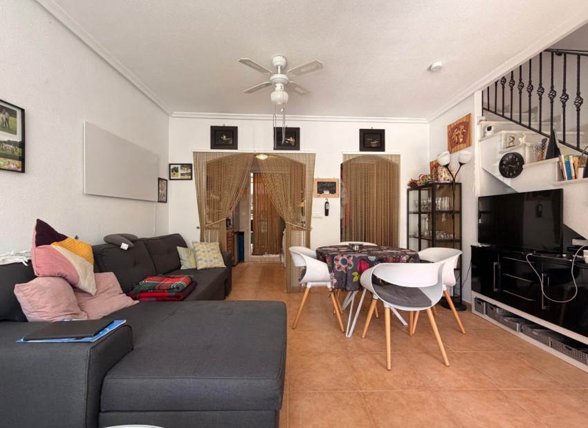 Sale - House -
Guardamar del Segura - El Raso