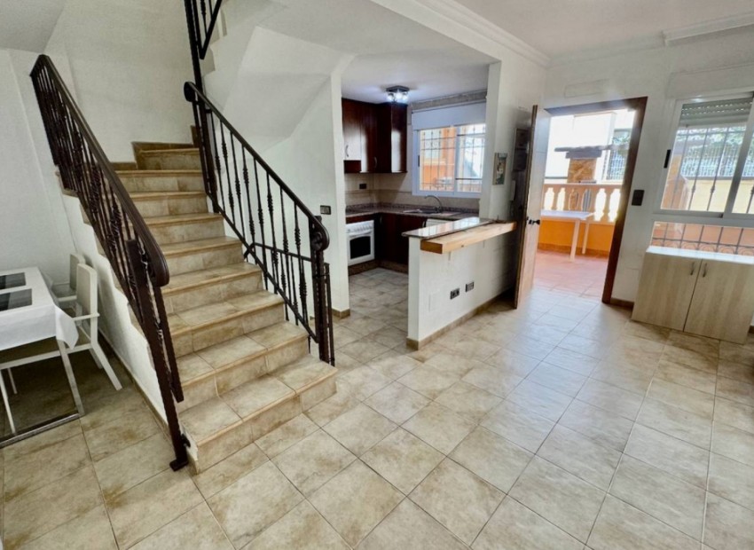 Sale - House -
Guardamar del Segura* - Urbanizaciones