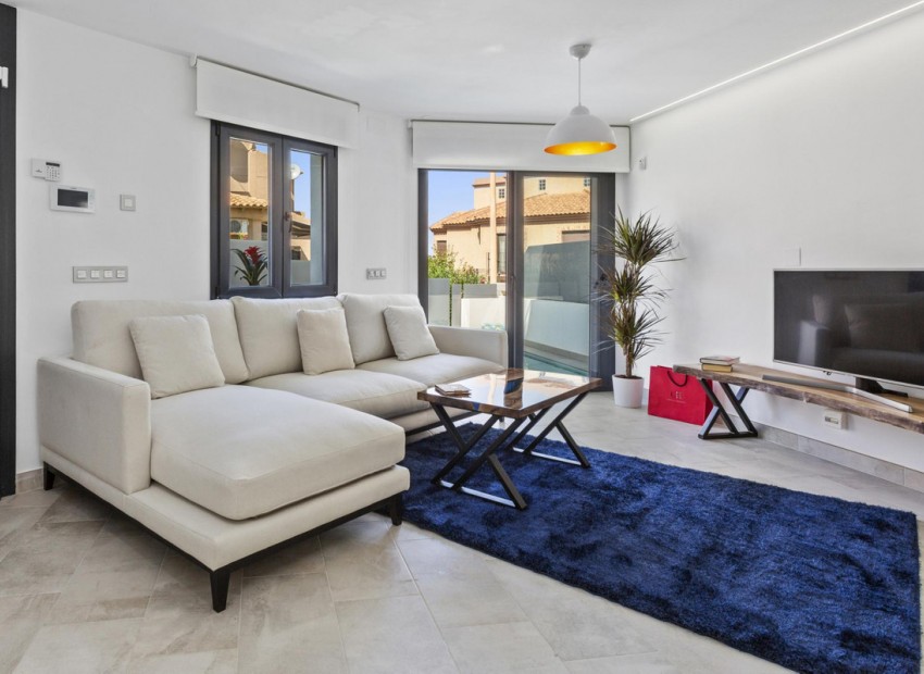 Sale - House -
La Mata