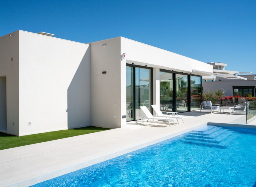 Sale - House -
Las Colinas Golf