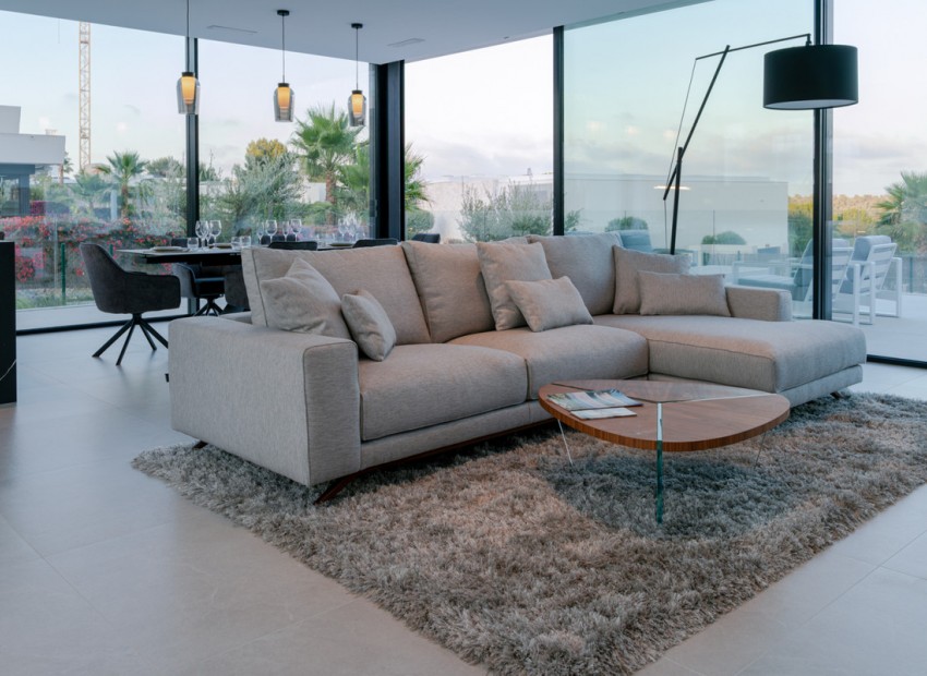 Sale - House -
Las Colinas Golf