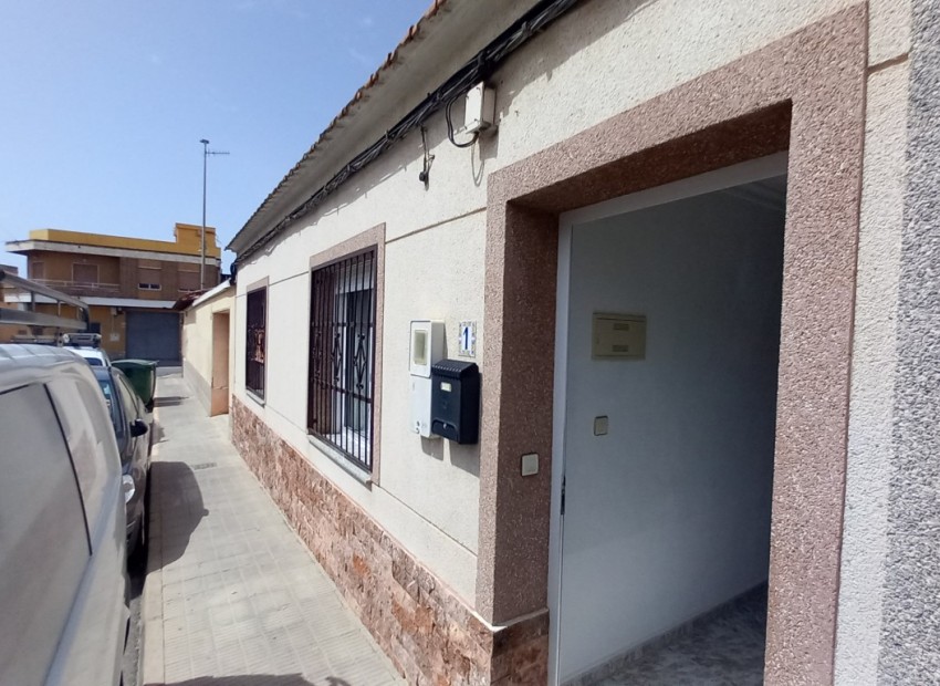 Sale - House -
Los Montesinos*