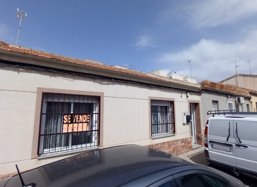 Sale - House -
Los Montesinos*